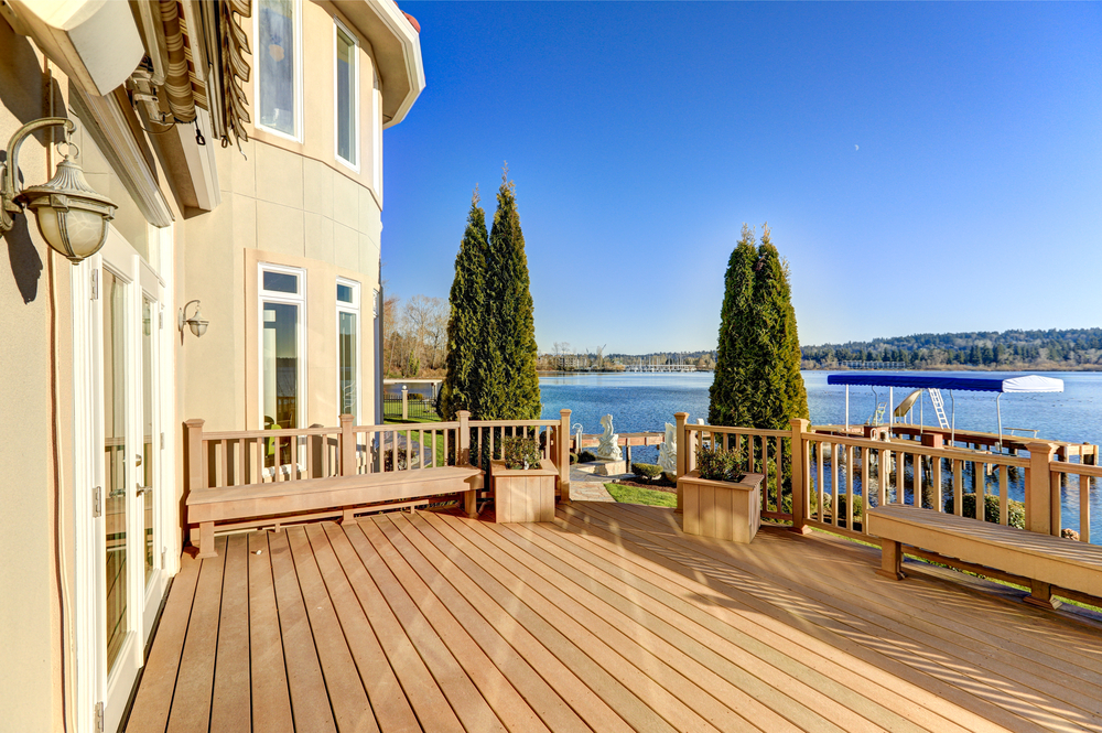 Best Materials for Fences and Decks in New Braunfels, TX
